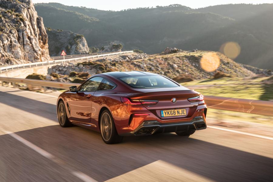  BMW M850i xDrive Carbon Package (G15) 2018 года  (UK) (фото 24 из 40)